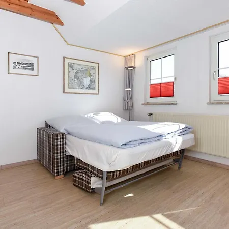 Ferienwohnungen Im Gezeitenhaus Bensersiel Exterior photo